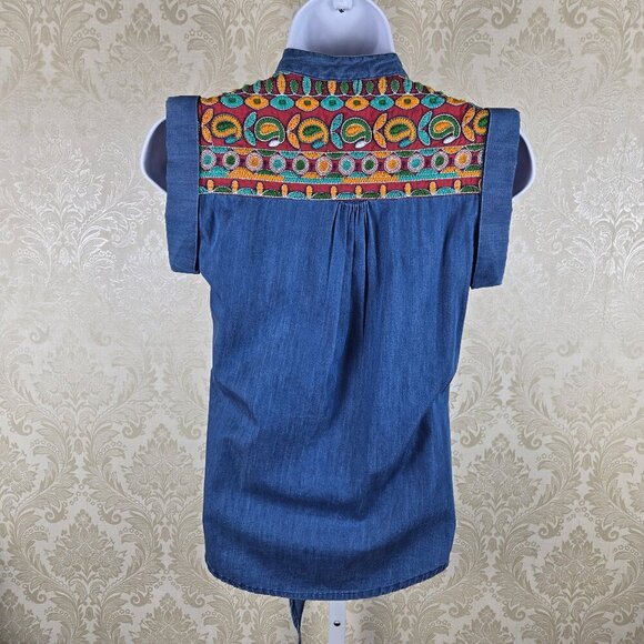 Earthbound Trading Co Size Small Chambray Tie Front Blouse Embroidered Yoke - Picture 7 of 12